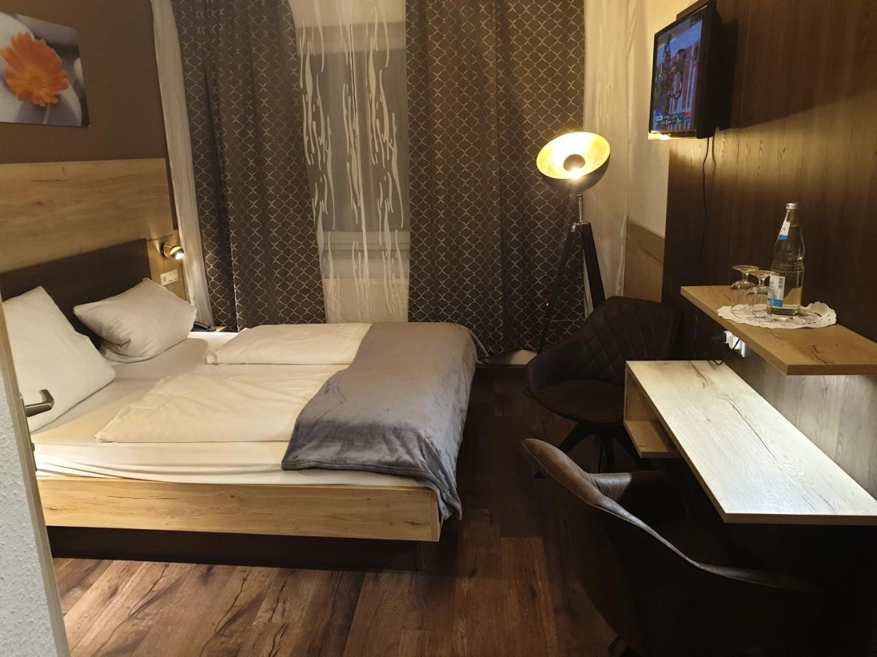 להר Hotel Wacker מראה חיצוני תמונה